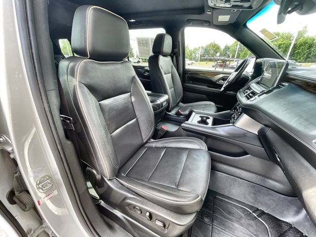 Used 2023 Chevrolet Suburban Premier AWD/4WD image 27
