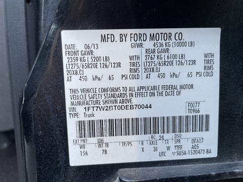 Used 2013 Ford F250 Platinum w/ FX4 Off Road Pkg image 44