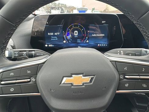 New 2026 Chevrolet Equinox LT image 24