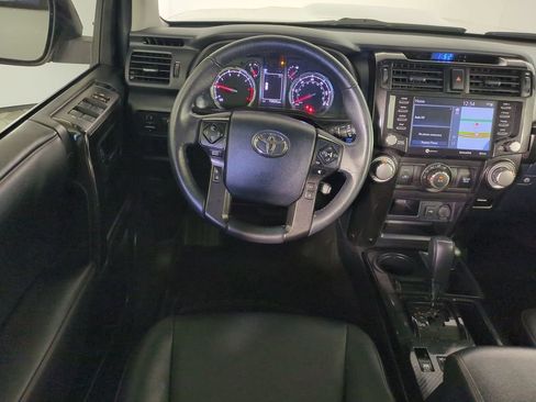 Used 2020 Toyota 4Runner Venture image 18