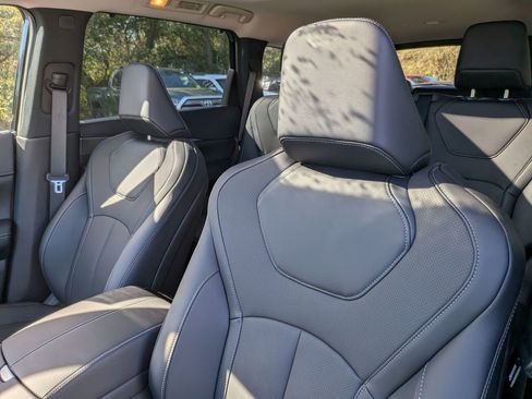 New 2026 INFINITI QX60 Luxe image 14