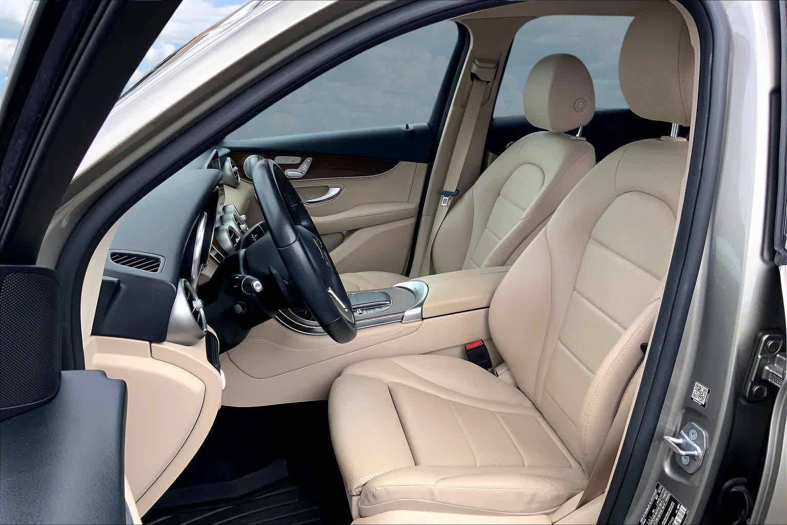 Used 2020 Mercedes-Benz GLC 300 image 11