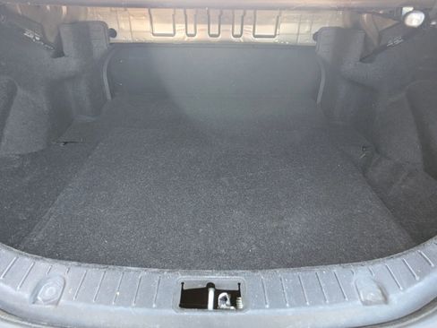 Used 2012 Hyundai Genesis 2.0T RWD image 12