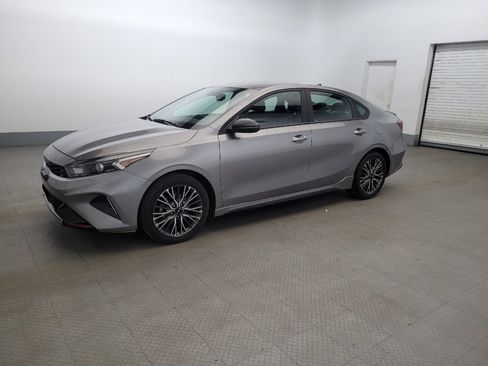 Used 2023 Kia Forte GT-Line image 3