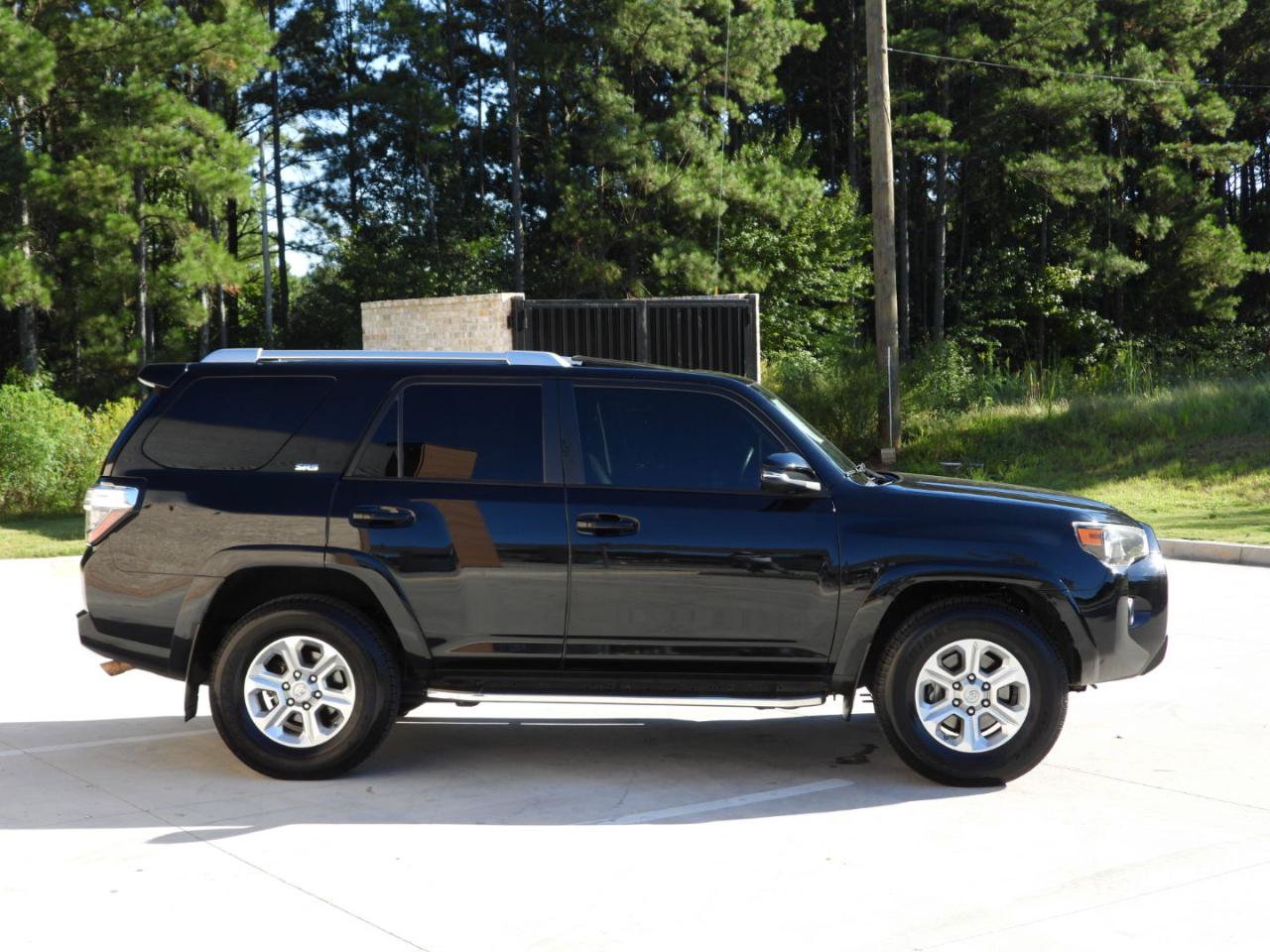 Used 2017 Toyota 4Runner SR5 Premium RWD image 37
