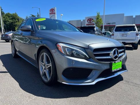 Used 2018 Mercedes-Benz C 300 4MATIC Sedan image 1