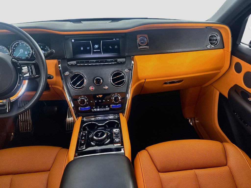 Used 2023 Rolls-Royce Cullinan AWD/4WD image 24