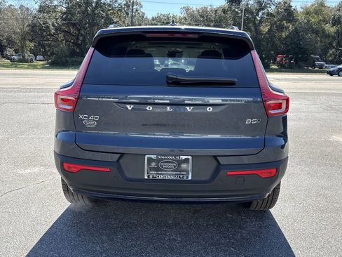 New 2026 Volvo XC40 B5 Ultra w/ Protection Package Premier image 4
