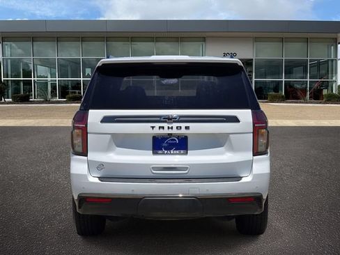Used 2022 Chevrolet Tahoe Z71 w/ Luxury Package AWD/4WD image 5