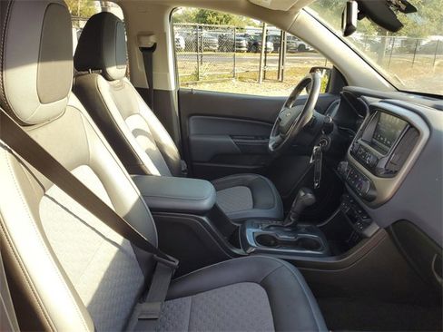 Used 2017 Chevrolet Colorado Z71 image 32