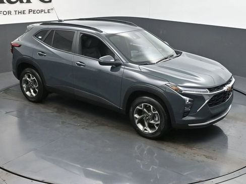 New 2026 Chevrolet Trax LT w/ Driver Confidence Package image 26