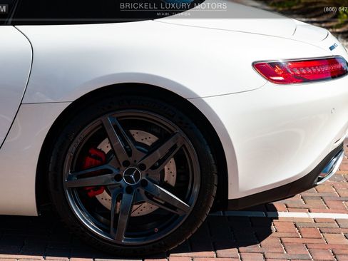 Used 2018 Mercedes-Benz AMG GT Roadster image 45