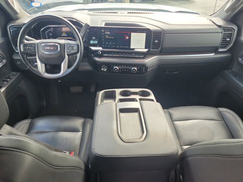 Used 2024 GMC Sierra 1500 SLT image 16