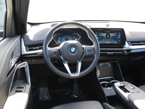 Used 2024 BMW X1 xDrive28i image 10