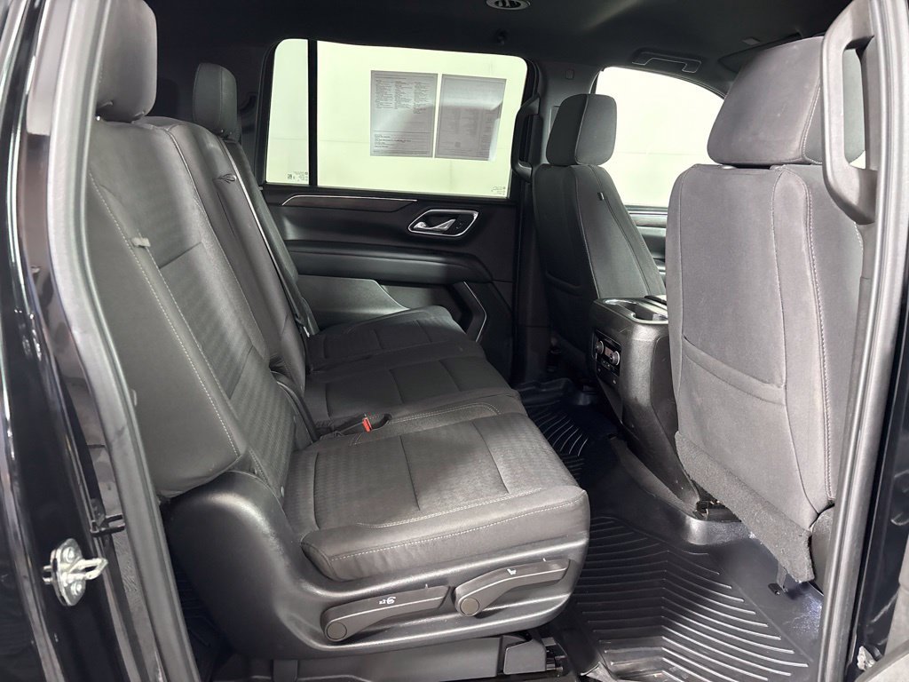 Used 2023 Chevrolet Suburban LS AWD/4WD image 6