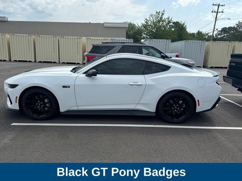 Used 2025 Ford Mustang GT Premium RWD image 9