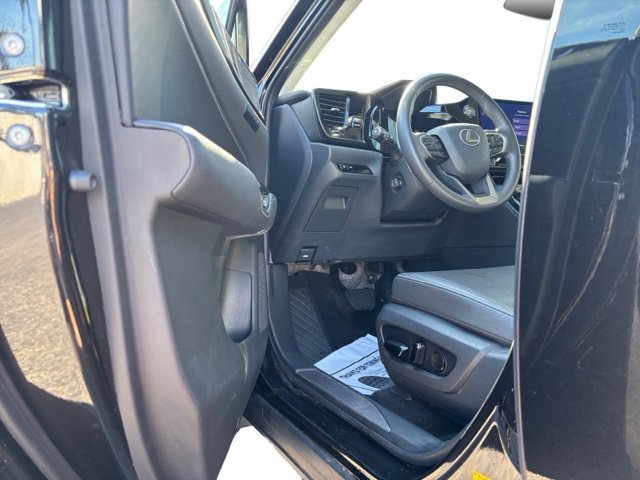 Used 2022 Lexus NX 350 AWD image 8