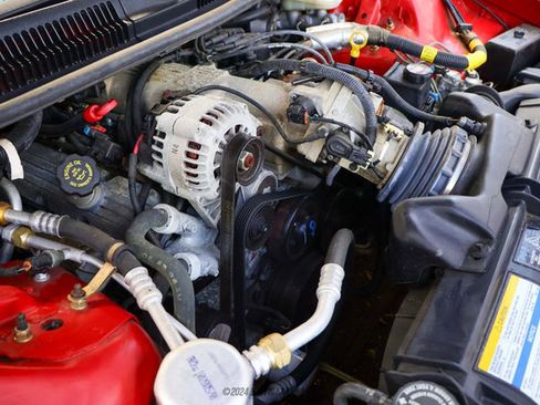 Used 1997 Pontiac Firebird Coupe w/ Opt Pkg RWD image 22