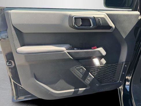 Used 2023 Ford Bronco Big Bend image 7