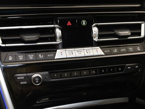 Used 2024 BMW M850i xDrive Coupe image 9