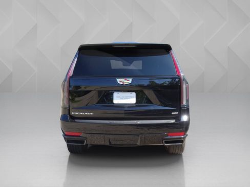 Certified 2024 Cadillac Escalade Sport w/ Touring Package AWD/4WD image 4
