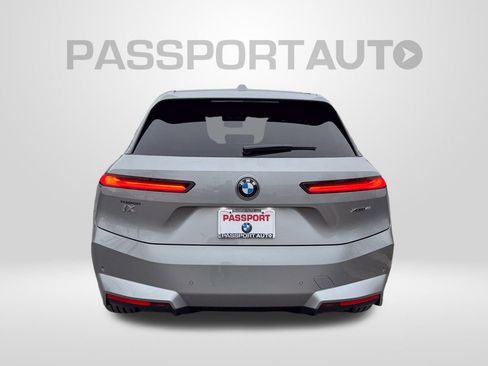 Used 2026 BMW iX xDrive45 image 5