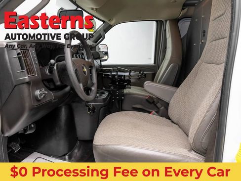 Used 2021 Chevrolet Express 2500 RWD image 13