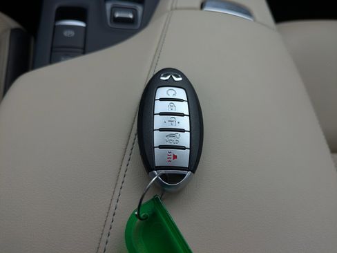 Used 2019 INFINITI QX50 Essential w/ Premium Heat Package image 32