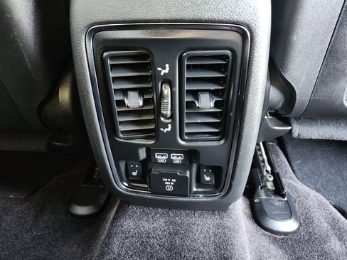 Used 2015 Jeep Grand Cherokee Summit w/ Platinum Series Group image 24