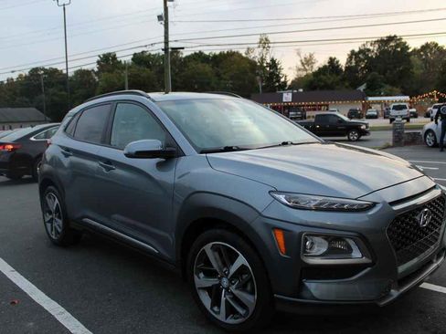 Used 2021 Hyundai Kona Limited w/ Cargo Package image 3