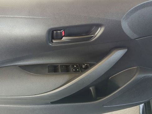 Used 2023 Toyota Corolla LE image 14