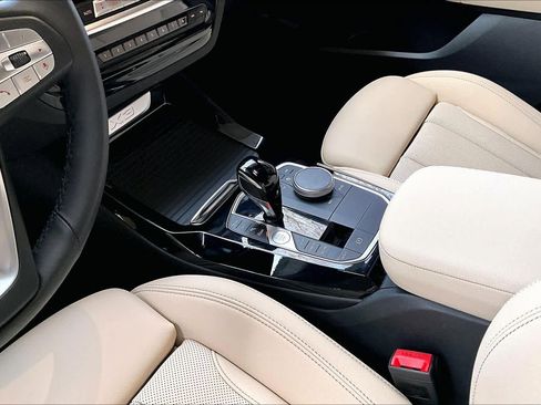Used 2024 BMW X3 sDrive30i w/ Convenience Package image 16
