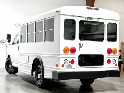 Used 2007 Chevrolet Express 3500 w/ School Bus Package RWD image 11