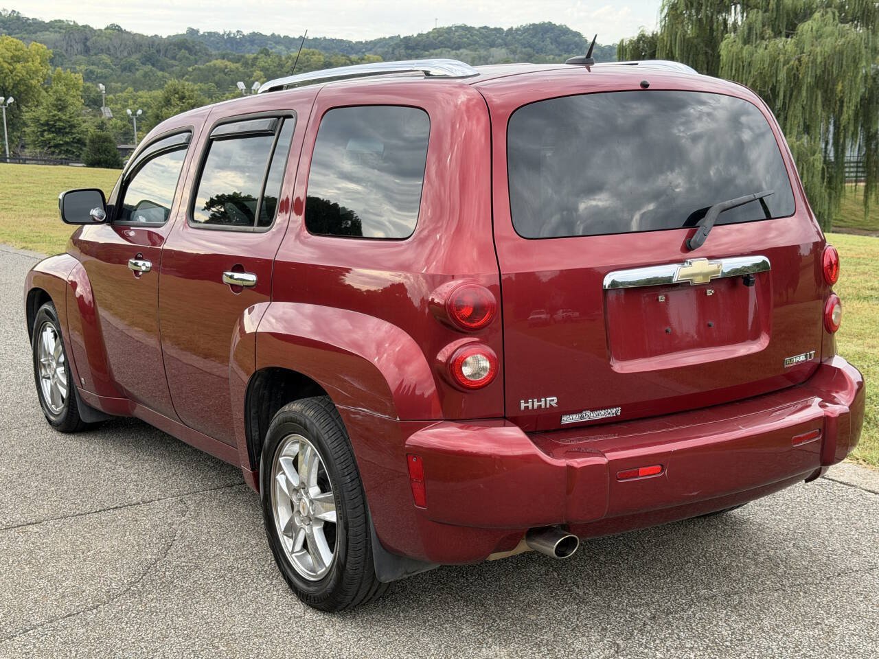 Used 2009 Chevrolet HHR LT FWD image 6