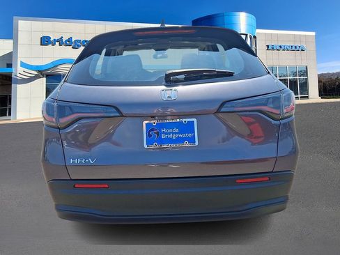 Used 2023 Honda HR-V LX image 5