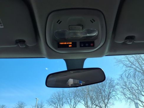 Used 2021 Chevrolet Spark LT image 25