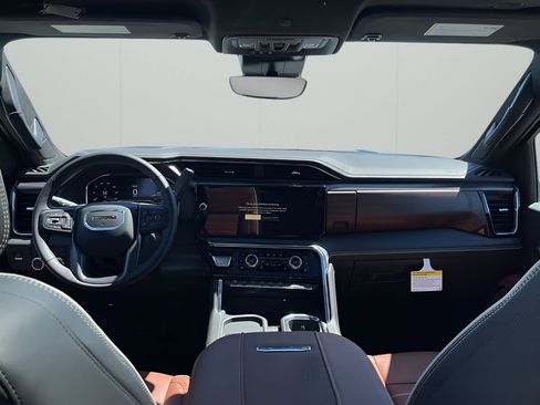 Certified 2025 GMC Sierra 2500 Denali Ultimate image 21