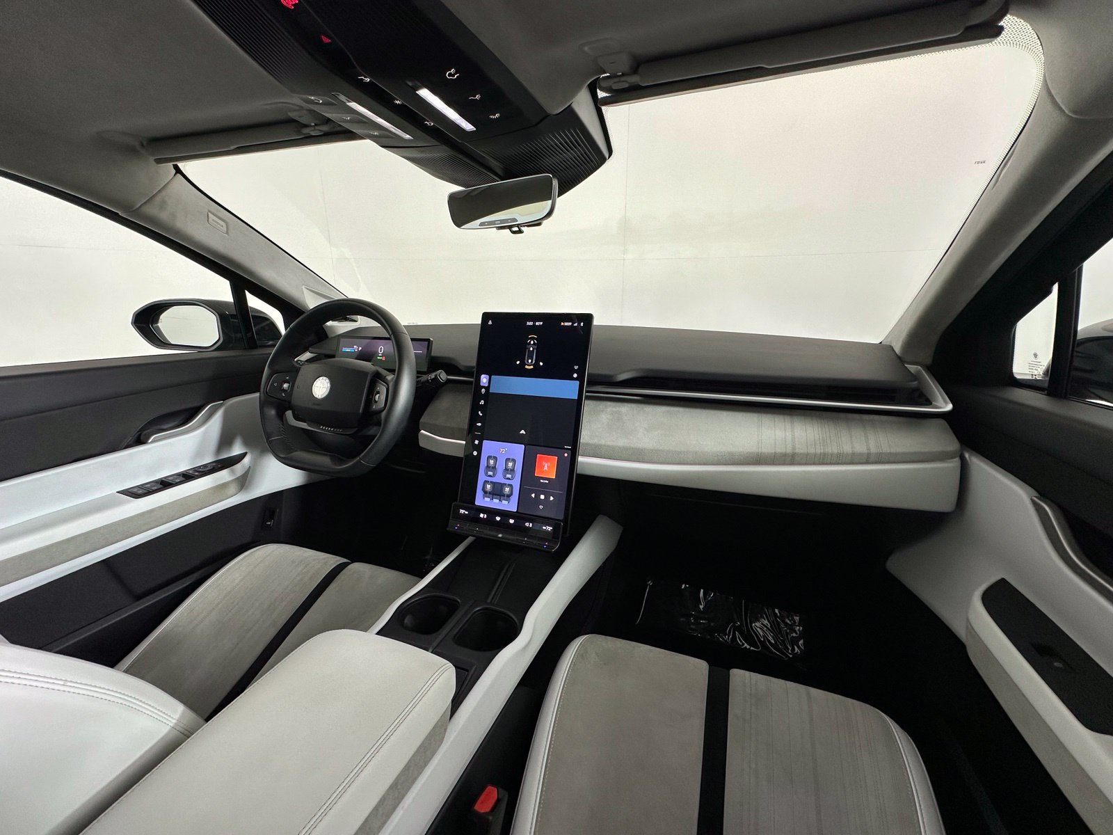 Used 2023 Fisker Ocean One AWD/4WD image 2