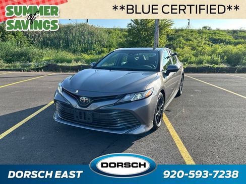 Used 2018 Toyota Camry LE FWD image 1