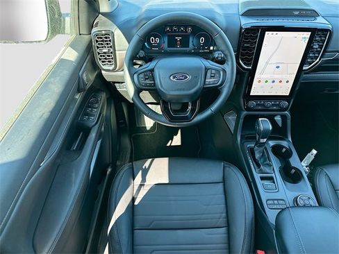 New 2025 Ford Ranger Lariat w/ FX4 Off-Road Package image 16