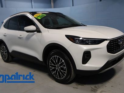 Used 2026 Ford Escape SE w/ PHEV Premium Package