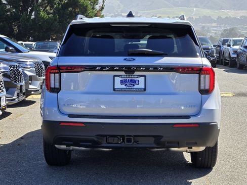New 2026 Ford Explorer Active AWD/4WD image 5