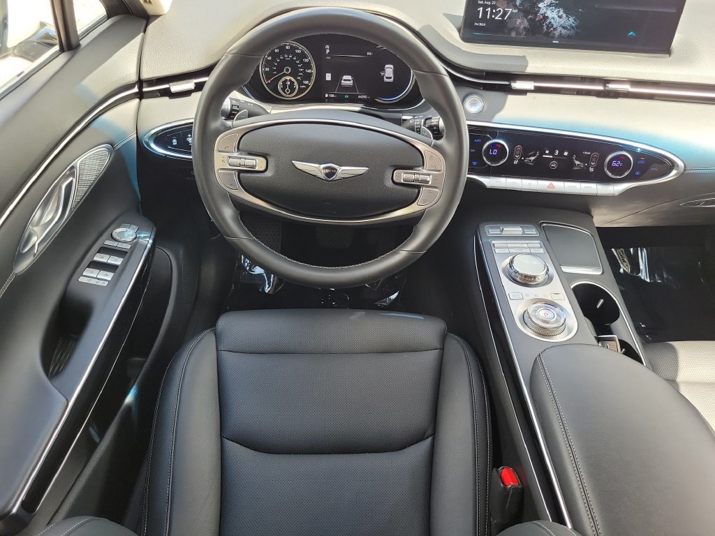 Used 2025 Genesis GV70 2.5T AWD/4WD image 23