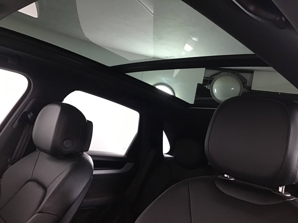 Certified 2024 Porsche Cayenne AWD/4WD image 33