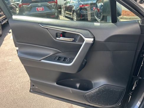 Used 2024 Toyota RAV4 XLE image 29