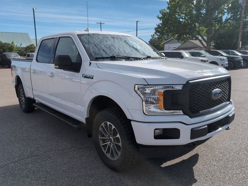 Used 2018 Ford F150 XLT w/ Equipment Group 302A Luxury AWD/4WD image 4