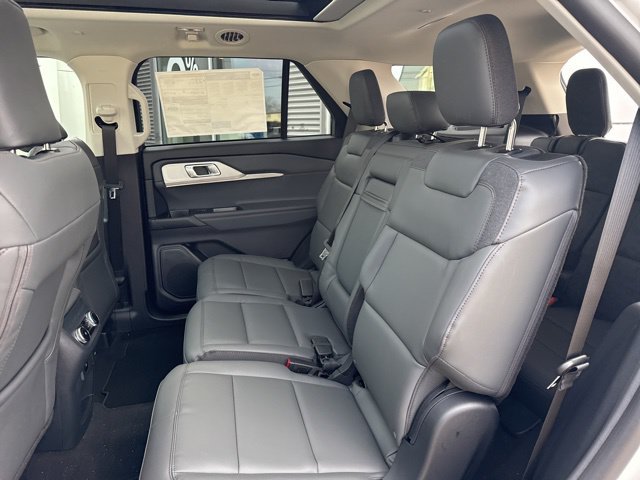 New 2026 Ford Explorer Active w/ Active Comfort Package AWD/4WD image 38