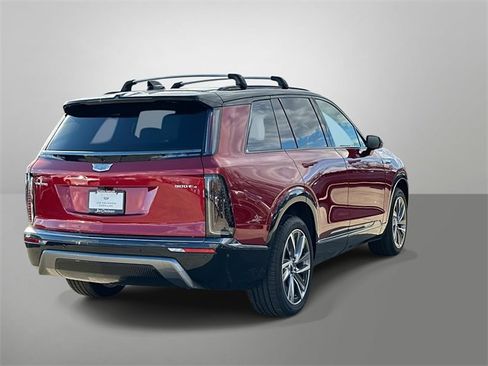 Used 2026 Cadillac Vistiq Sport image 14