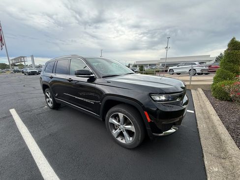 Used 2021 Jeep Grand Cherokee L Limited AWD/4WD image 5