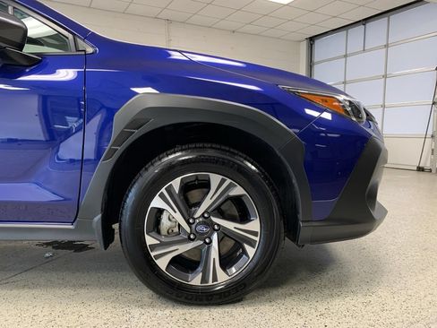 Used 2026 Subaru Crosstrek 2.5i Premium AWD/4WD image 9